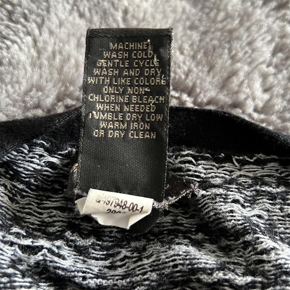 M Banana Republic Shirt. - Picture 4 of 4